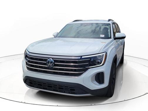 Pure White 2024 Volkswagen Atlas 2.0T SE w/Technology