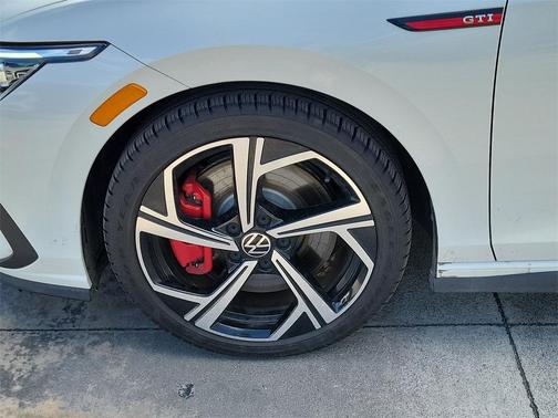2024 Volkswagen Golf GTI 2.0T SE