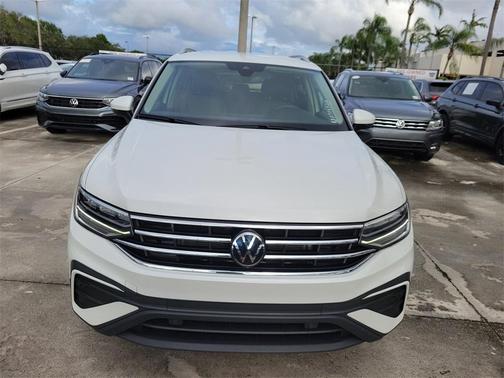 2023 Volkswagen Tiguan 2.0T SE