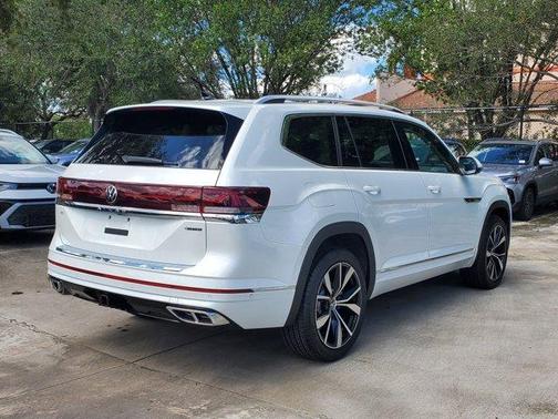 2026 Volkswagen Atlas 2.0T SEL Premium R-Line