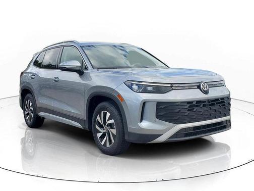 Pyrite Silver Metallic 2026 Volkswagen Tiguan 2.0T S