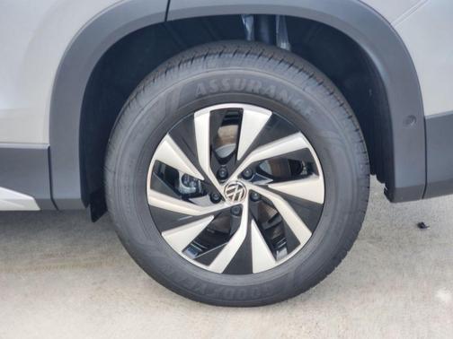 Pyrite Silver Metallic 2026 Volkswagen Tiguan 2.0T S