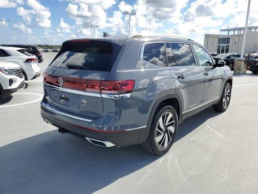 Pure Gray 2026 Volkswagen Atlas 2.0T SEL