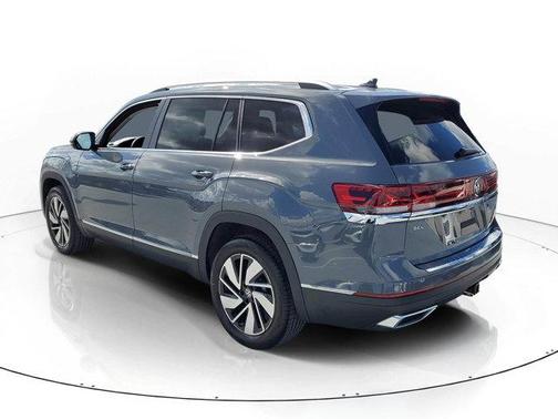 Pure Gray 2026 Volkswagen Atlas 2.0T SEL