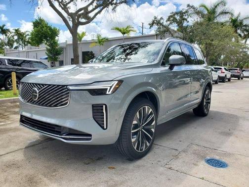 2026 Volvo XC90 B6 Ultra 7-Seater