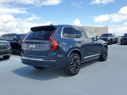 2026 Volvo XC90 Plug-In Hybrid T8 Plus 7-Seater