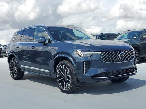 2026 Volvo XC90 Plug-In Hybrid T8 Plus 7-Seater