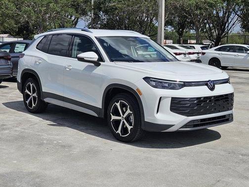 2025 Volkswagen Tiguan 2.0T SE