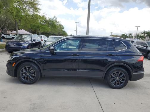 2022 Volkswagen Tiguan 2.0T SE