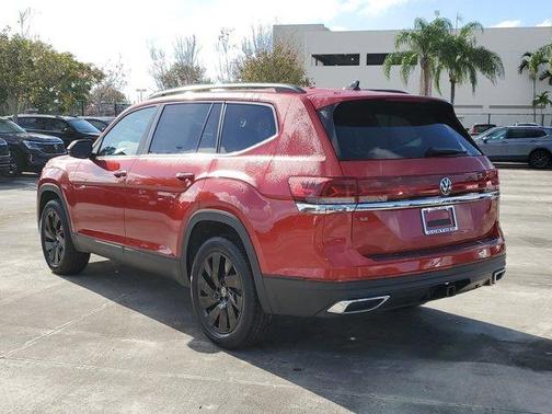 2025 Volkswagen Atlas 2.0T SE w/Technology