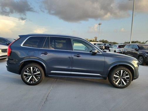2026 Volvo XC90 B6 Core