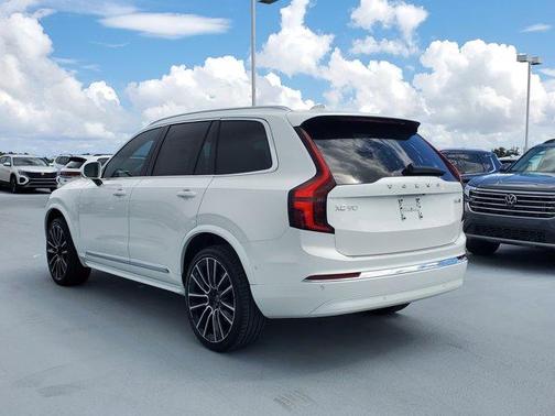 2026 Volvo XC90 B6 Plus 6-Seater