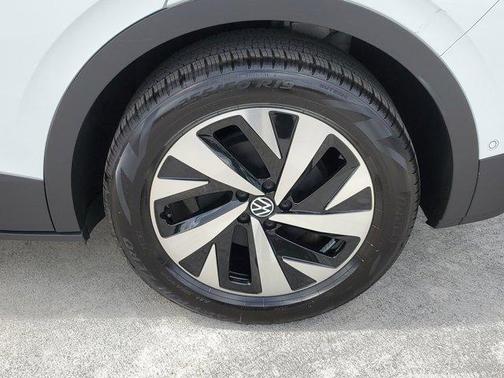 2025 Volkswagen ID.4 Pro