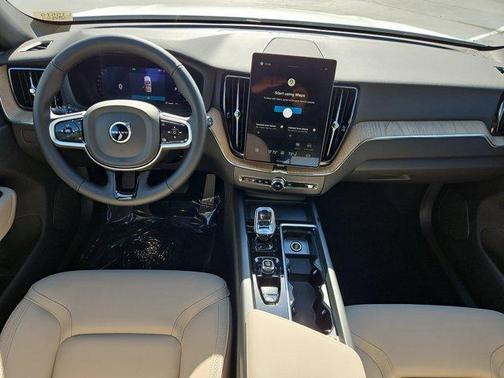 2026 Volvo XC60 B5 Plus