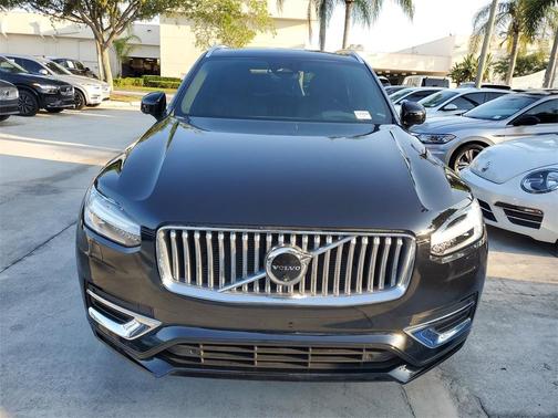 2024 Volvo XC90 B5 Plus Bright Theme