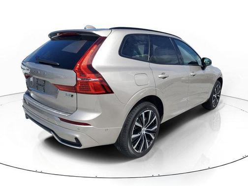 Bright 2025 Volvo XC60 B5 Plus