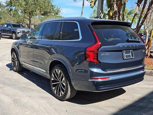 2025 Volvo XC90 Plug-In Hybrid T8 Plus 7-Seater