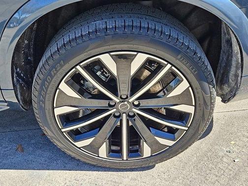 2025 Volvo XC90 Plug-In Hybrid T8 Plus 7-Seater