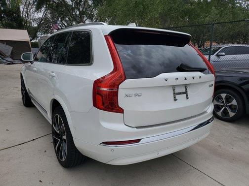 2024 Volvo XC90 B5 Plus Bright Theme