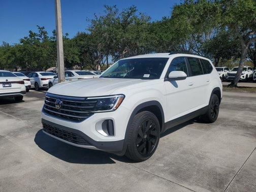 2025 Volkswagen Atlas 2.0T SE w/Technology