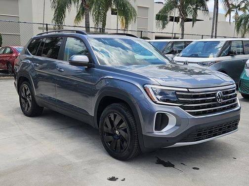2025 Volkswagen Atlas 2.0T SE w/Technology