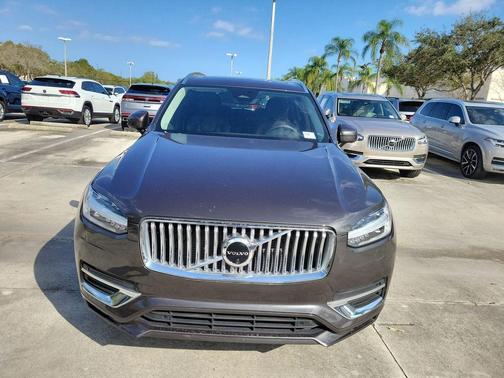 2023 Volvo XC90 B6 Plus 6-Seater