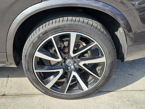 2023 Volvo XC90 B6 Plus 6-Seater