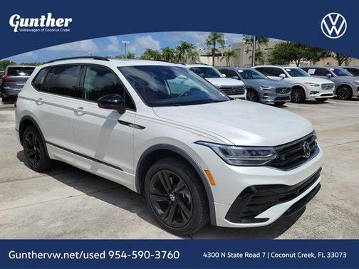 Opal White Pearl Effect 2023 Volkswagen Tiguan 2.0T SE R-Line Black
