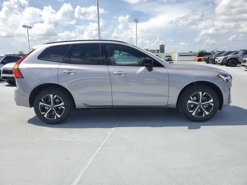 2026 Volvo XC60 B5 Core