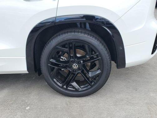 Opal White Pearl 2026 Volkswagen Tiguan 2.0T SE R-Line Black