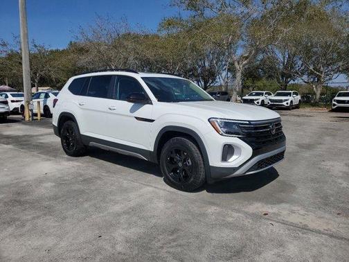 2025 Volkswagen Atlas 2.0T Peak Edition