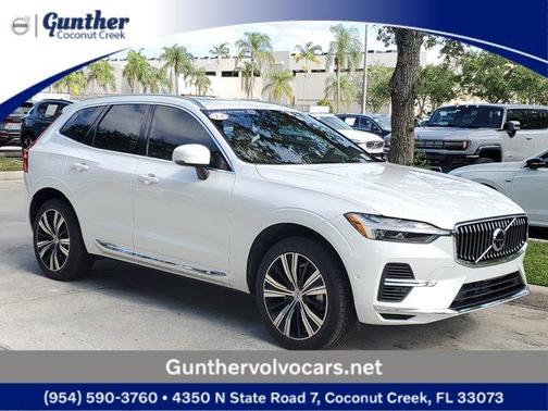 2022 Volvo XC60 Recharge Plug-In Hybrid T8 Inscription Extended Range