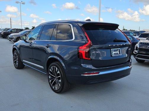 2026 Volvo XC90 B6 Ultra 7-Seater