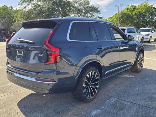 2026 Volvo XC90 B6 Plus 7-Seater