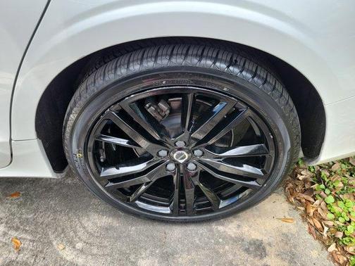 2024 Volvo S60 B5 Plus Black Edition