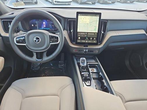 2026 Volvo XC60 B5 Core