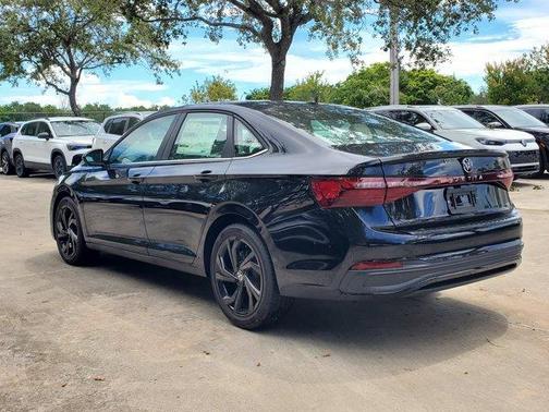 2026 Volkswagen Jetta 1.8T SE