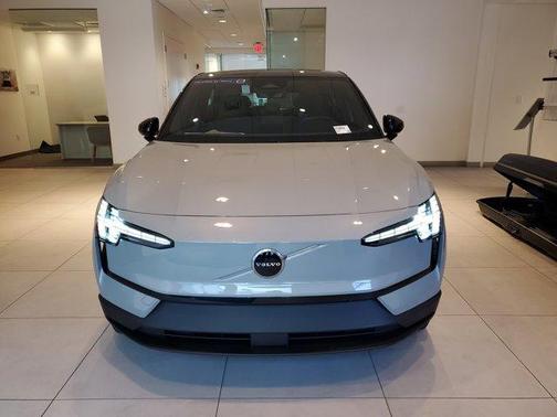 2025 Volvo EX30 Twin Motor Plus