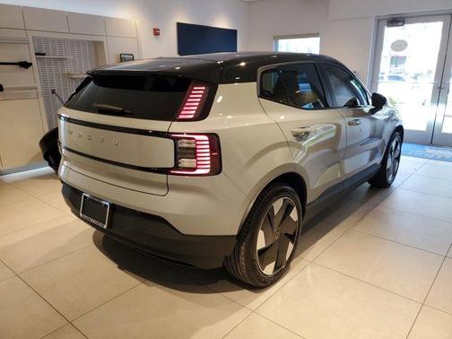 2025 Volvo EX30 Twin Motor Plus