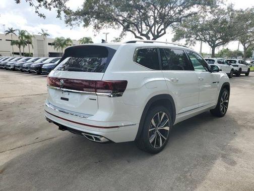 2026 Volkswagen Atlas 2.0T SEL Premium R-Line