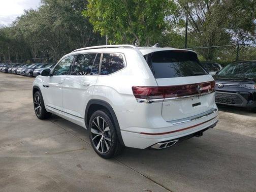 2026 Volkswagen Atlas 2.0T SEL Premium R-Line