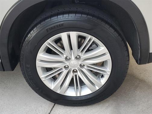 2023 Mitsubishi Outlander ES