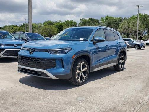 Monterey Blue Pearl 2026 Volkswagen Tiguan 2.0T SE