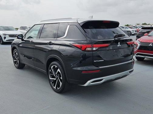 2025 Mitsubishi Outlander PHEV SEL Platinum Edition