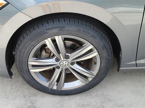 2019 Volkswagen Jetta 1.4T R-Line