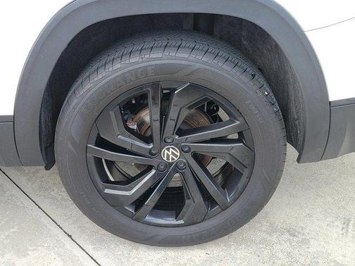 2023 Volkswagen Atlas 3.6L SE w/Technology