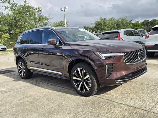 2025 Volvo XC90 B5 Core