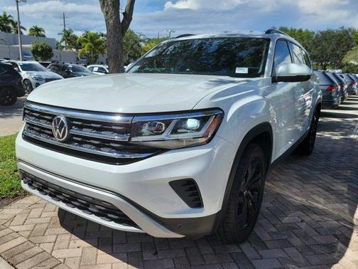 2022 Volkswagen Atlas 2.0T SE w/Technology