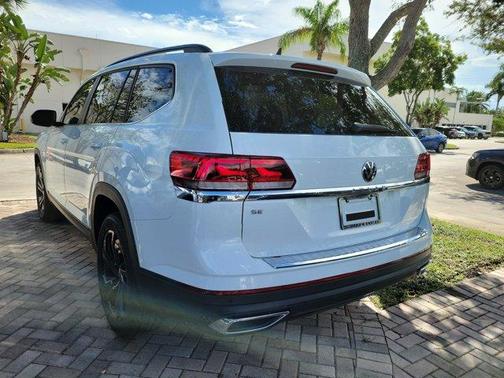 2022 Volkswagen Atlas 2.0T SE w/Technology