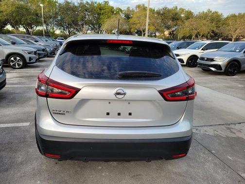 2020 Nissan Rogue Sport S